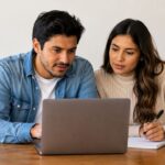 Finanzas en pareja: 3 errores comunes al juntar ingresos que dañan tu historial en el Buró de Crédito